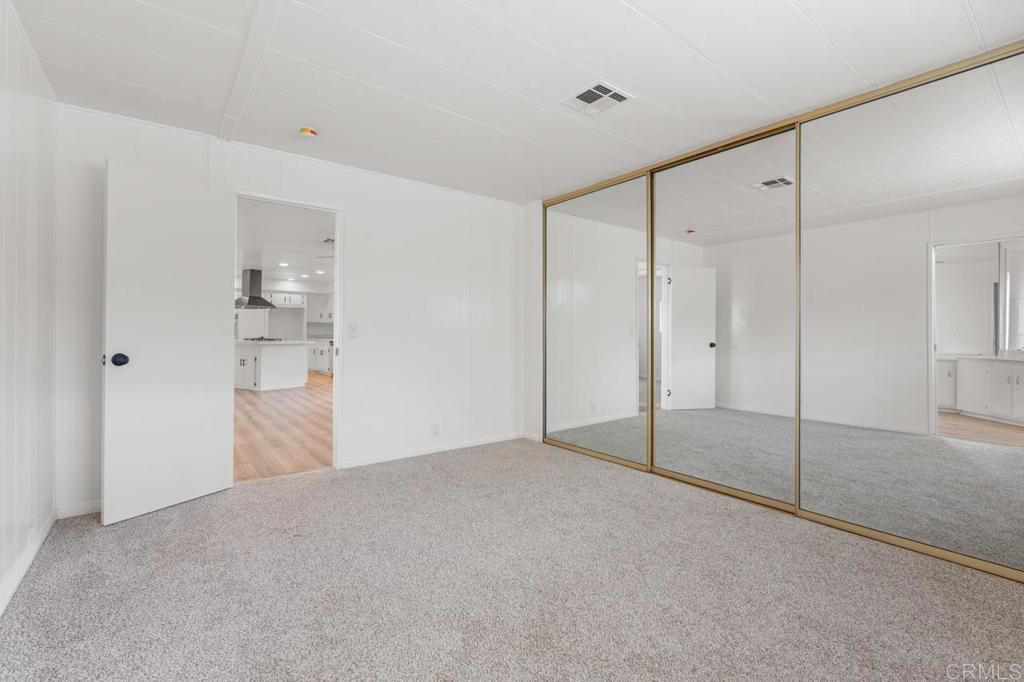 Empty room, Interior, Kitchen, Recessed Lighting