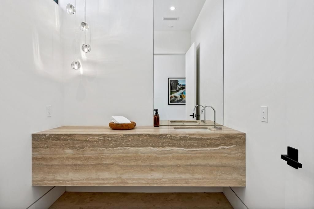 Bathroom, Interior, Recessed Lighting