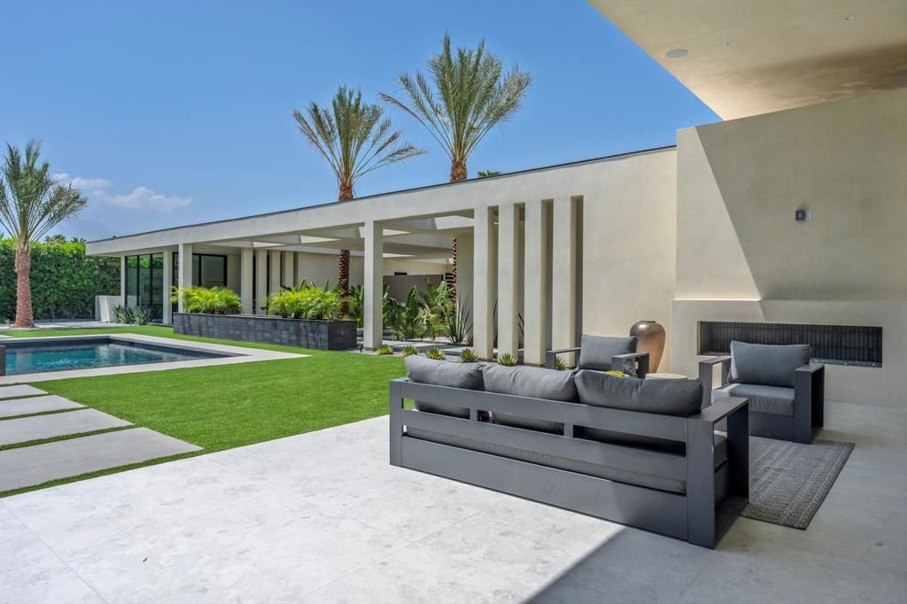 Backyard, Exterior, Pool