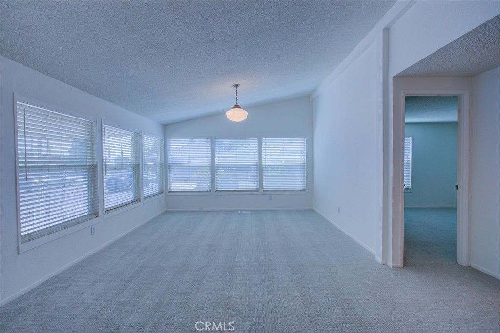 Empty room, Interior, Pendant Lights