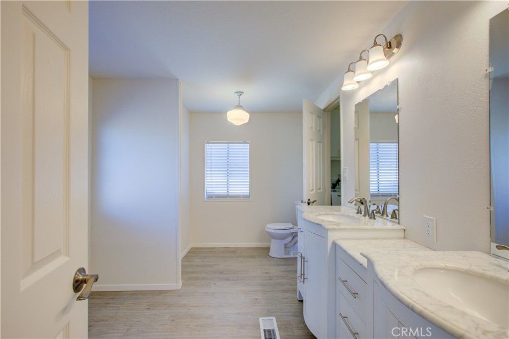 Bathroom, Dual Sink Vanities, Interior, Wood Texture Flooring