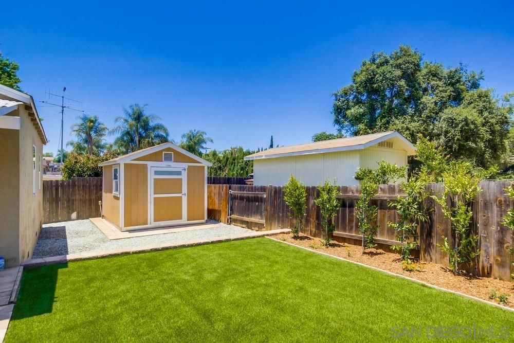 Backyard, Exterior