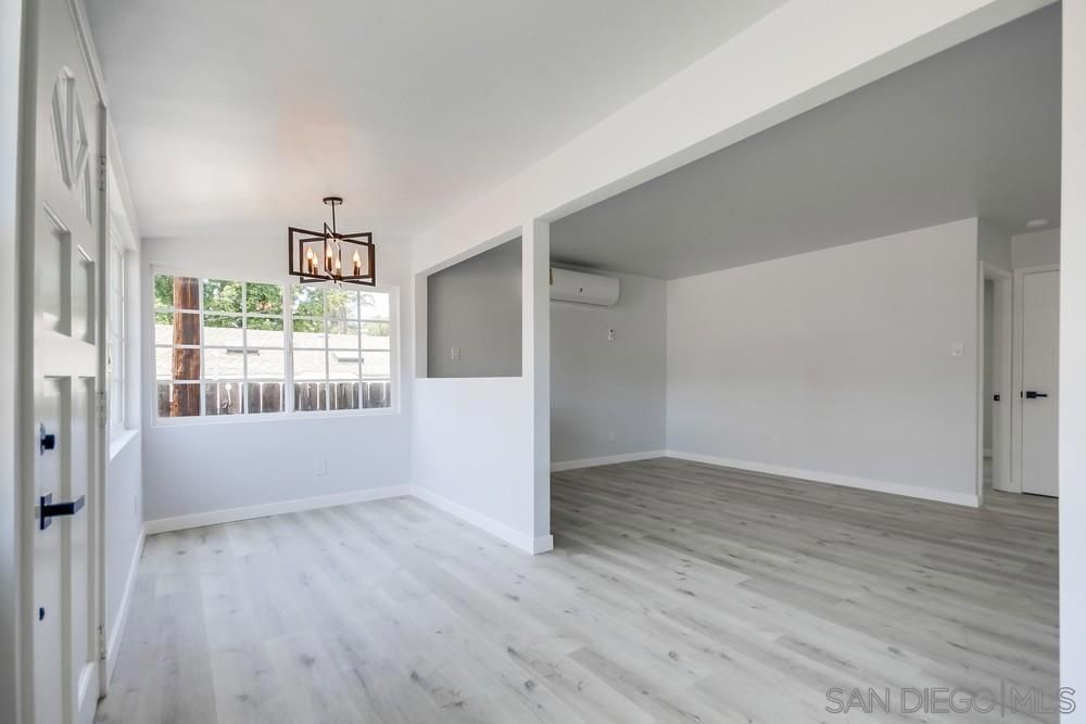 Empty room, Interior, Pendant Lights, Wood Texture Flooring