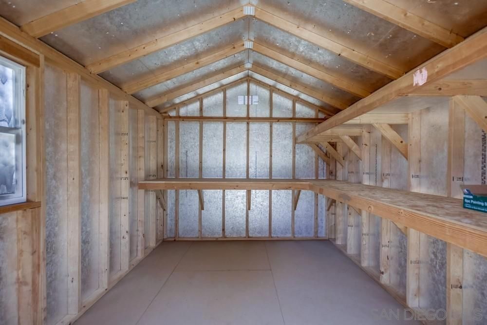 Empty room, Interior, Wooden Beams, Wooden Ceilings, Wooden Walls