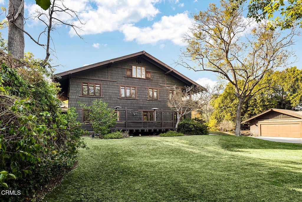Backyard, Detached Garage, Exterior