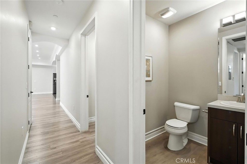 Bathroom, Interior, Recessed Lighting, Wood Texture Flooring