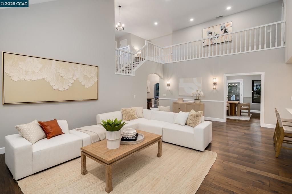 Interior, Living room, Pendant Lights, Recessed Lighting, Wood Texture Flooring