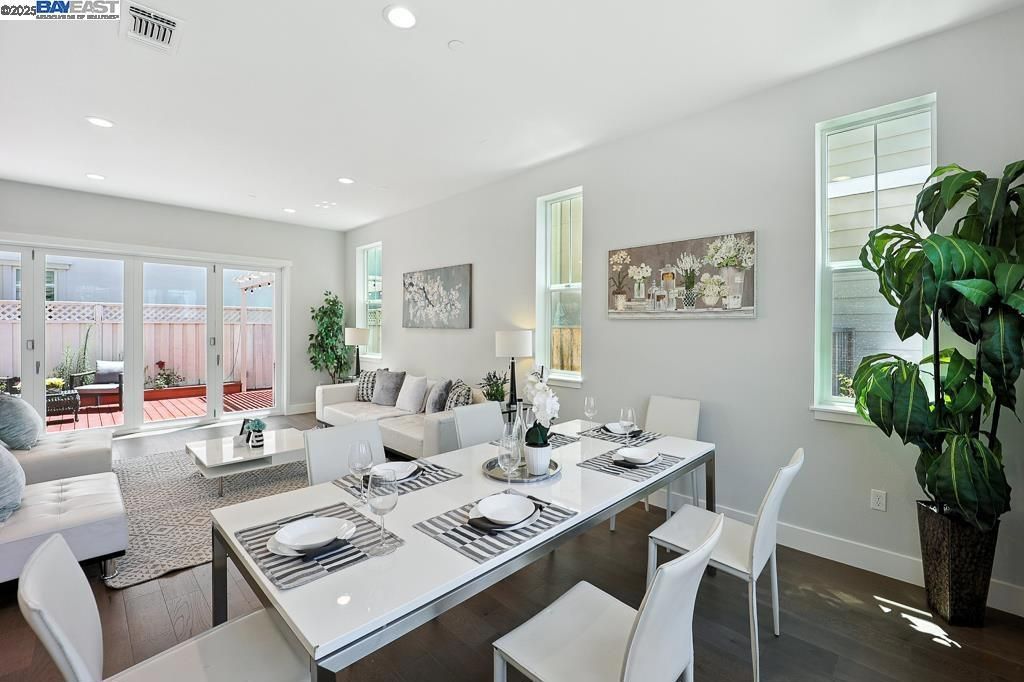 Dining room, Interior, Living room, Recessed Lighting, Wood Texture Flooring