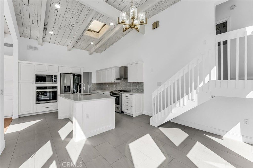 Interior, Kitchen, Pendant Lights, Stainless Steel Appliances