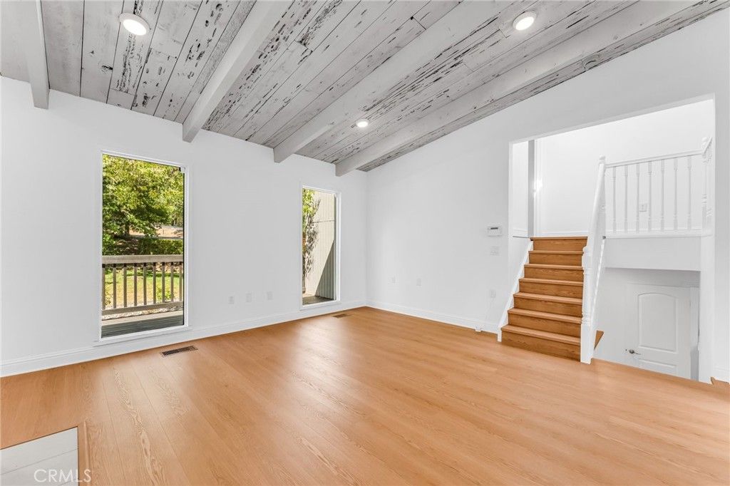 Empty room, Interior, Recessed Lighting, Wooden Ceilings, Wood Texture Flooring