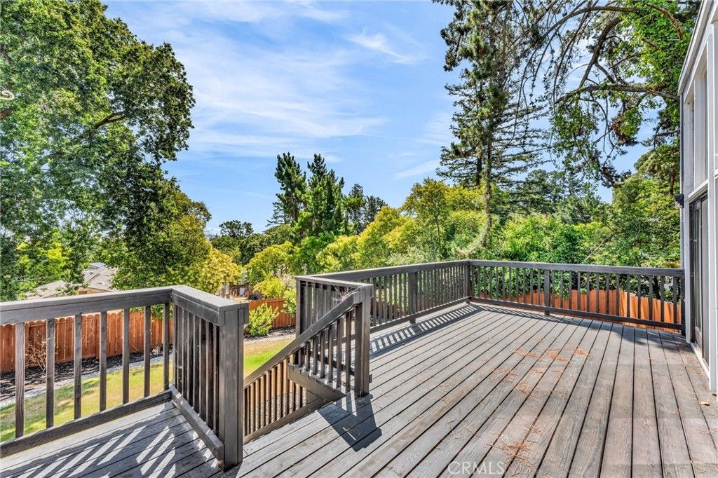 Exterior, Wood Texture Flooring