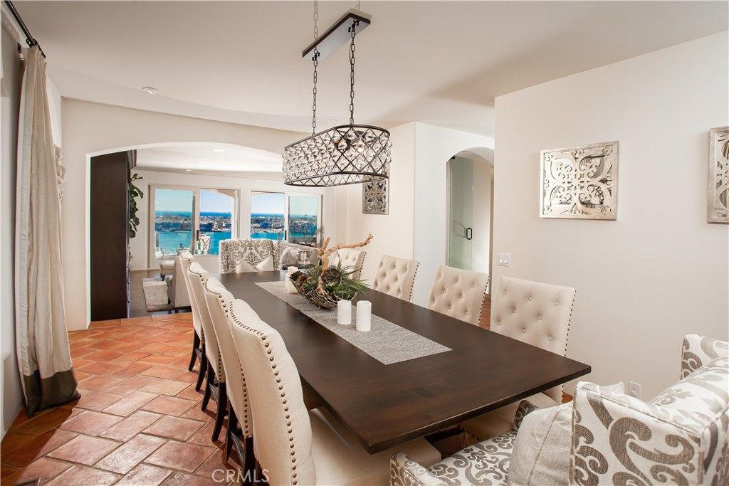 Dining room, Interior, Pendant Lights, Water