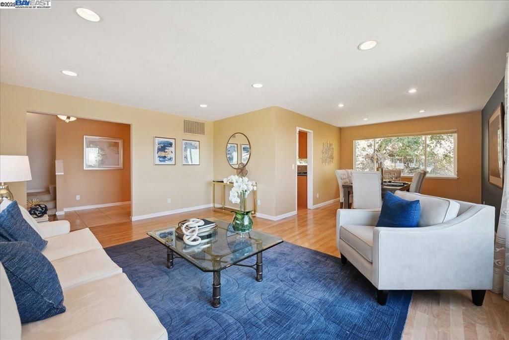 Dining room, Interior, Living room, Recessed Lighting, Wood Texture Flooring