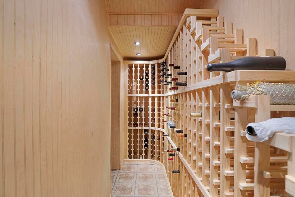Interior, Recessed Lighting, Wine Storage