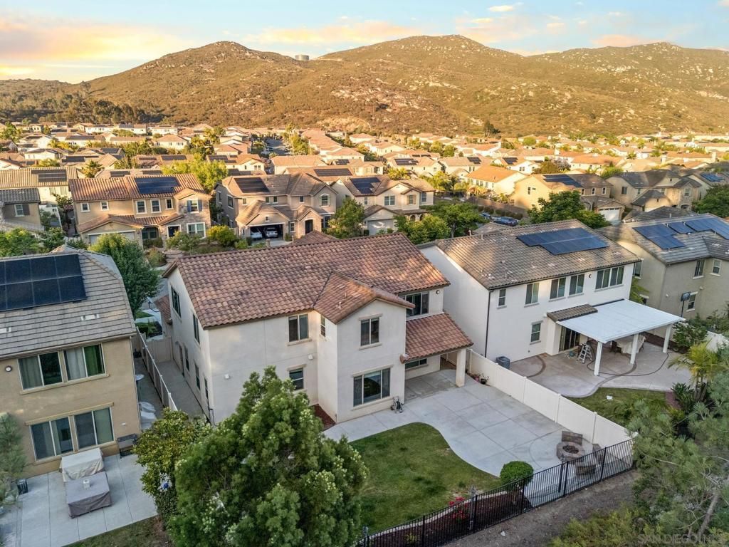 Exterior, Drone