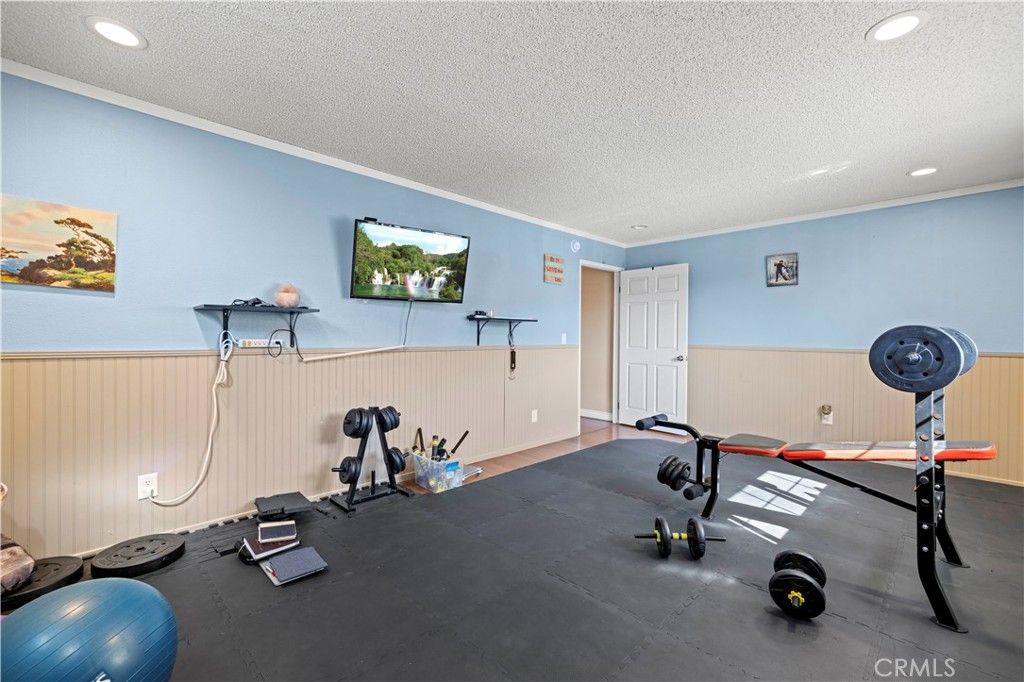 Fitness Equipment, Interior, Recessed Lighting