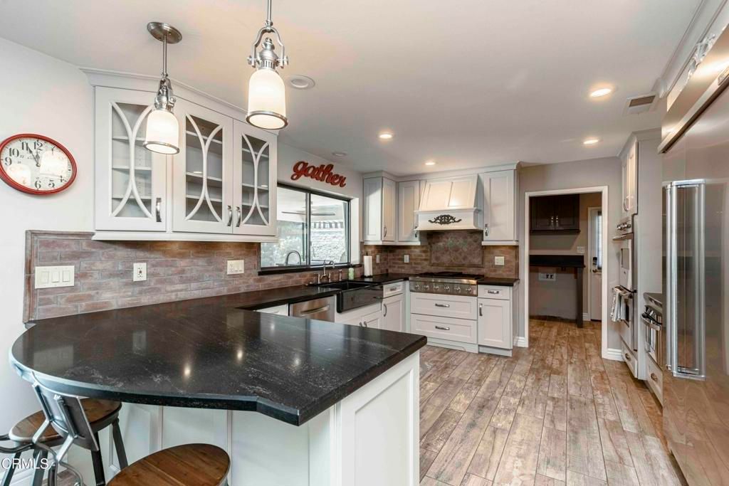 Interior, Kitchen, Pendant Lights, Recessed Lighting, Wood Texture Flooring