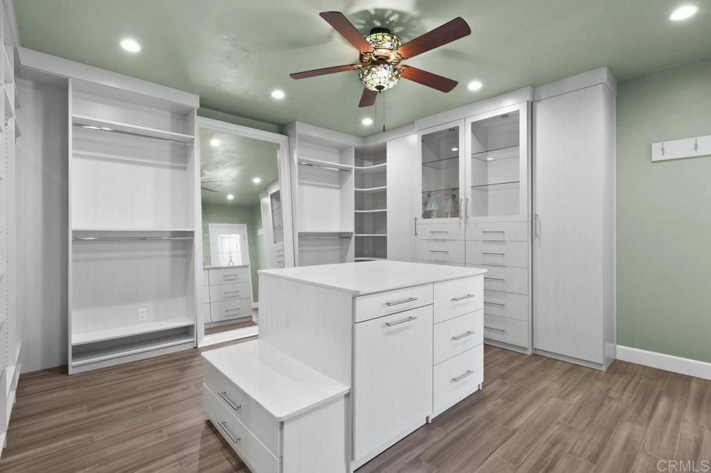 Interior, Recessed Lighting, Walk-in Closets, Wood Texture Flooring