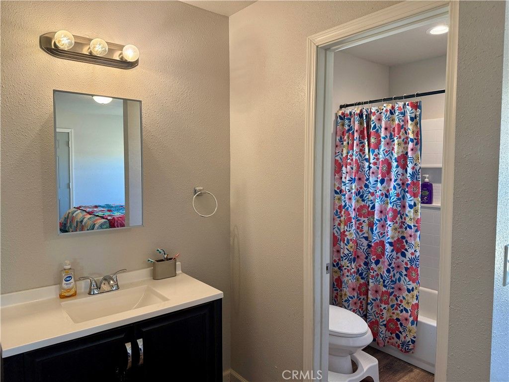 Bathroom, Interior, Recessed Lighting, Wood Texture Flooring