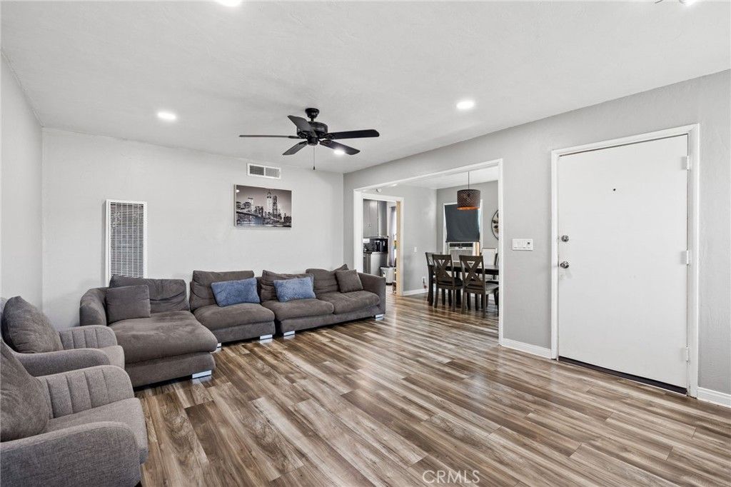 Dining room, Interior, Living room, Recessed Lighting, Wood Texture Flooring
