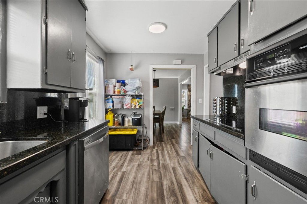 Interior, Kitchen, Pendant Lights, Wood Texture Flooring