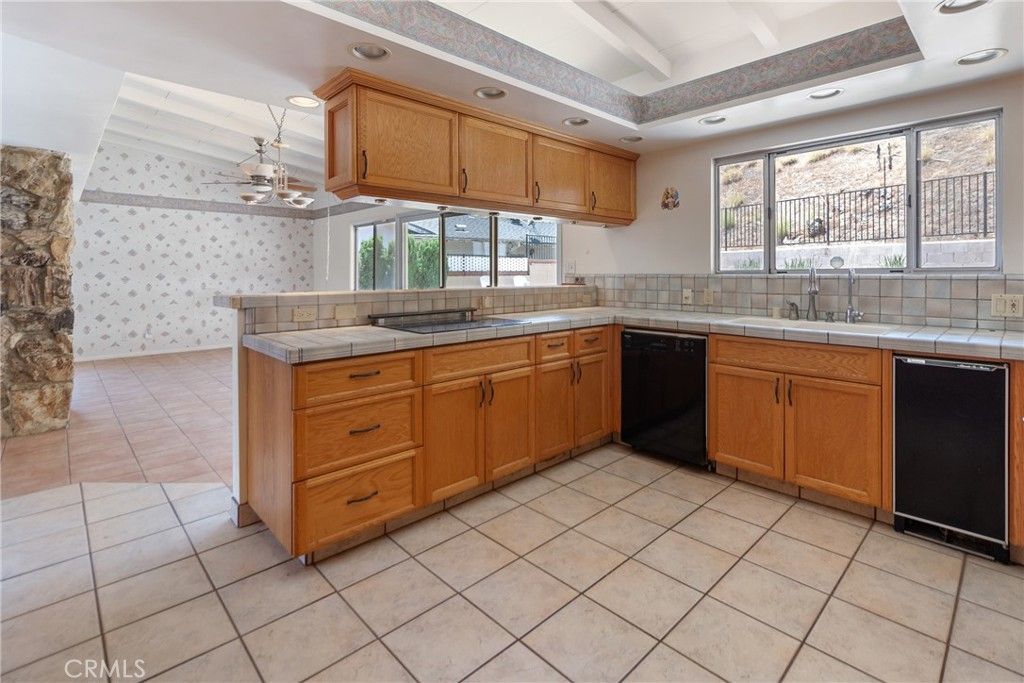 Interior, Kitchen, Recessed Lighting, Tile Countertops
