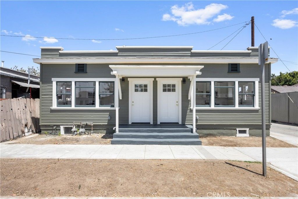 Exterior, Facade, Cape Cod