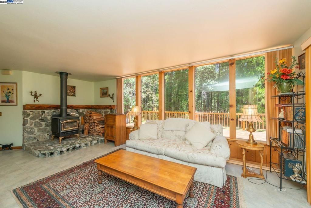 Fireplace, Interior, Living room