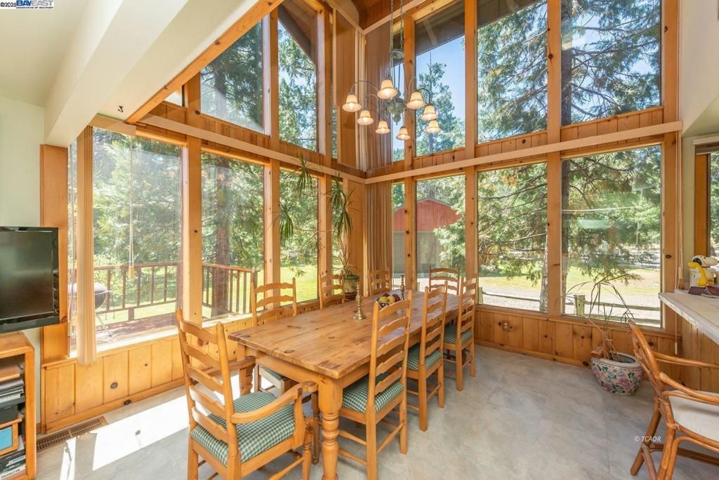 Dining room, Interior, Pendant Lights, Sun Room