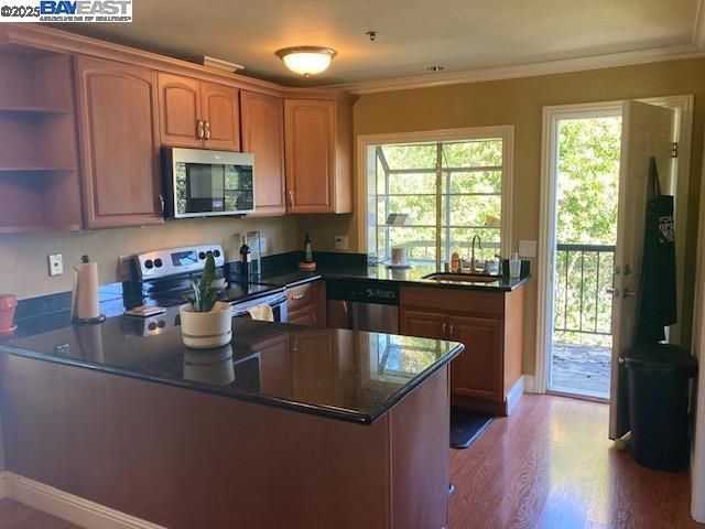 Interior, Kitchen, Wood Texture Flooring
