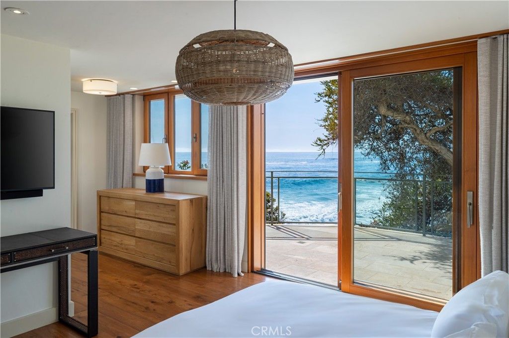 Interior, Pendant Lights, Recessed Lighting, Water, Wood Texture Flooring