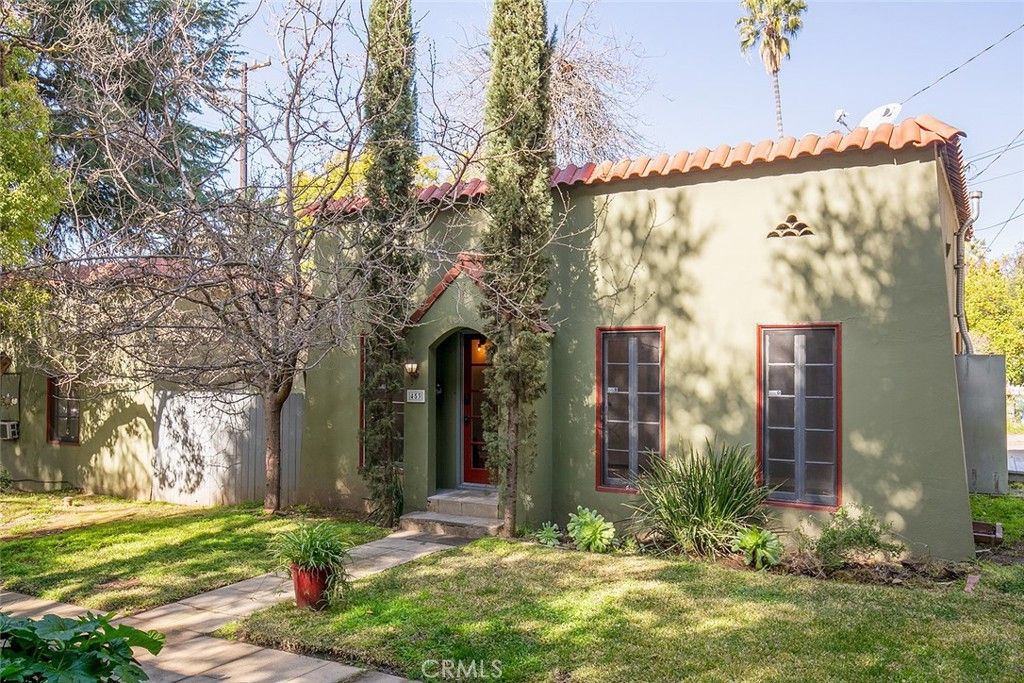 Exterior, Facade, Spanish Mediterranean