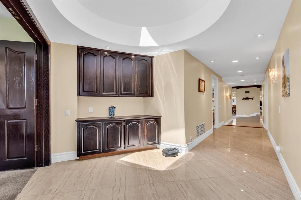 Interior, Recessed Lighting