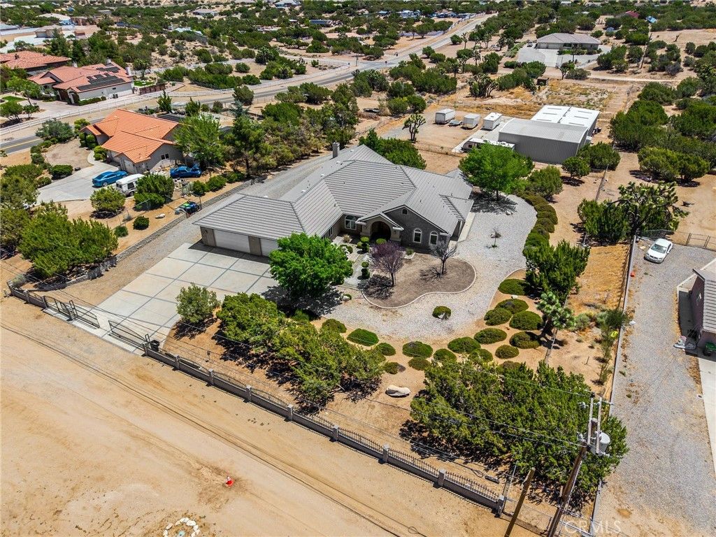 Exterior, Drone