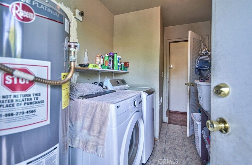 Interior, Washer