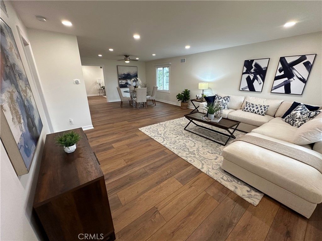 Dining room, Interior, Living room, Recessed Lighting, Wood Texture Flooring