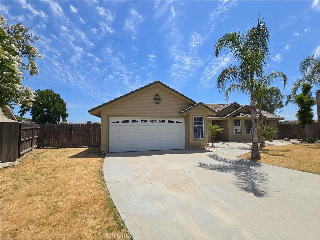 Attached, Backyard, Exterior, Facade, Ranch