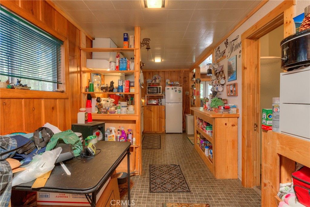 Interior, Washer, Wooden Walls