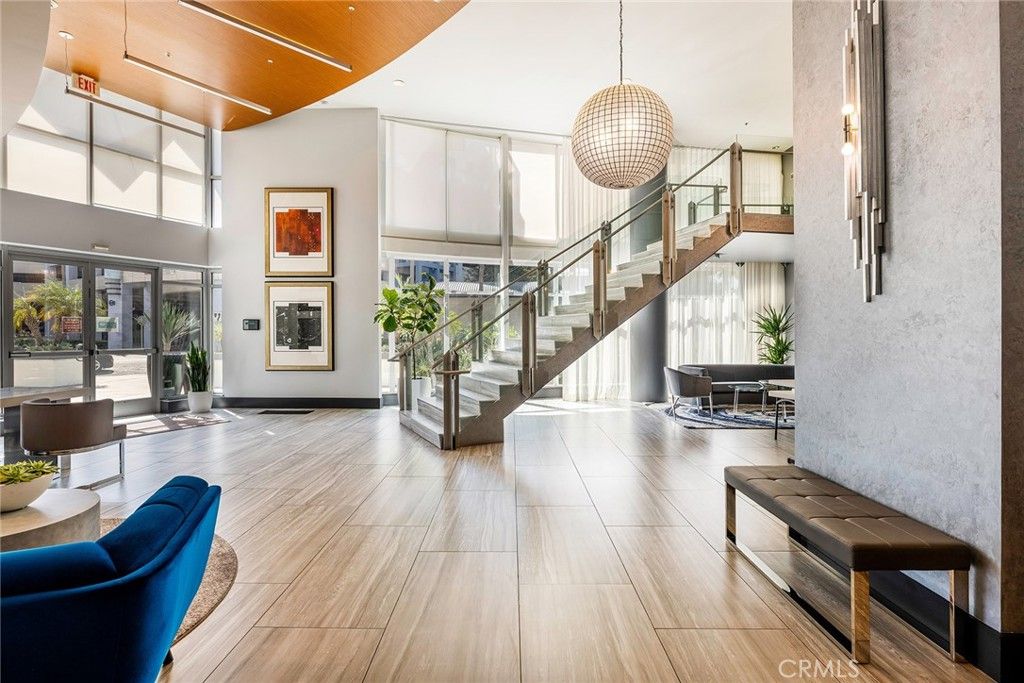Interior, Pendant Lights, Wood Texture Flooring