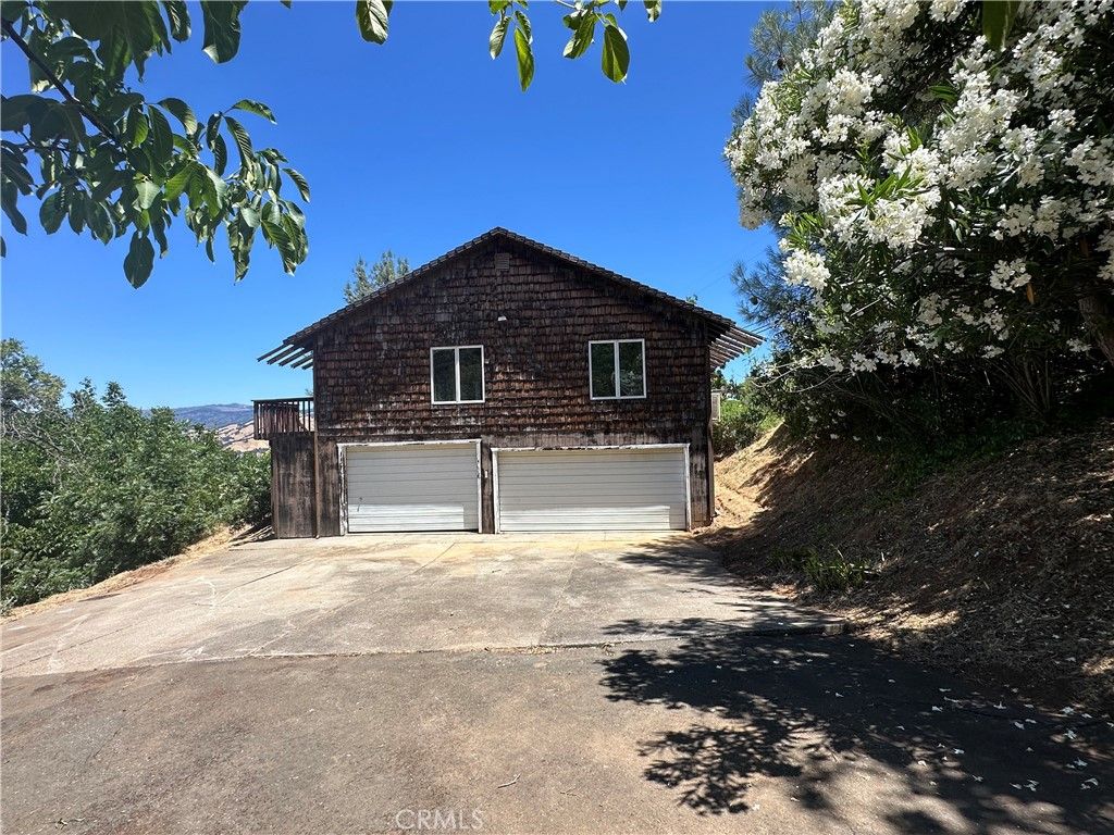 Attached, Exterior, Facade, Log Home