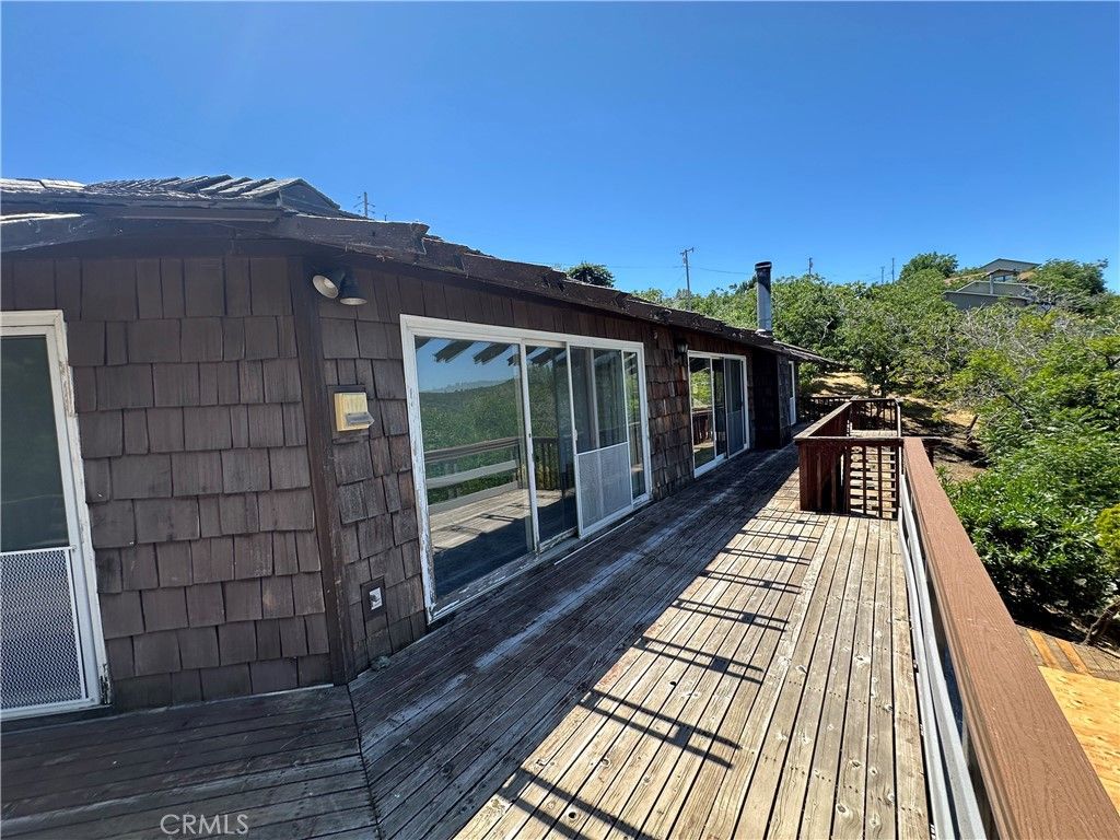 Exterior, Wood Texture Flooring