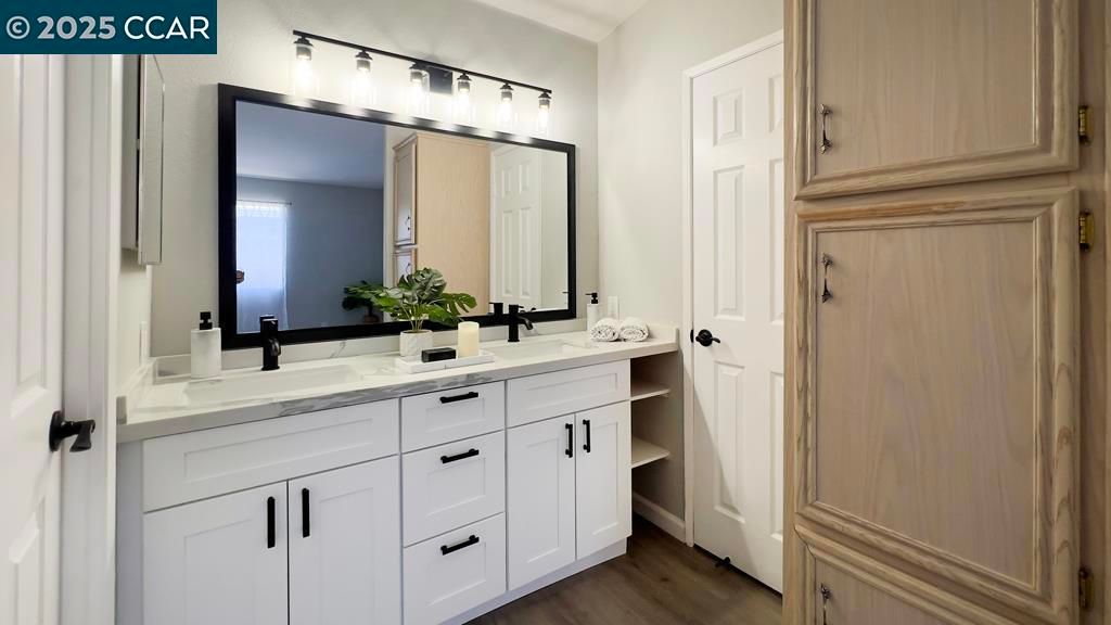 Bathroom, Dual Sink Vanities, Interior, Wood Texture Flooring