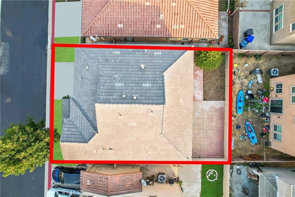 Exterior, Drone