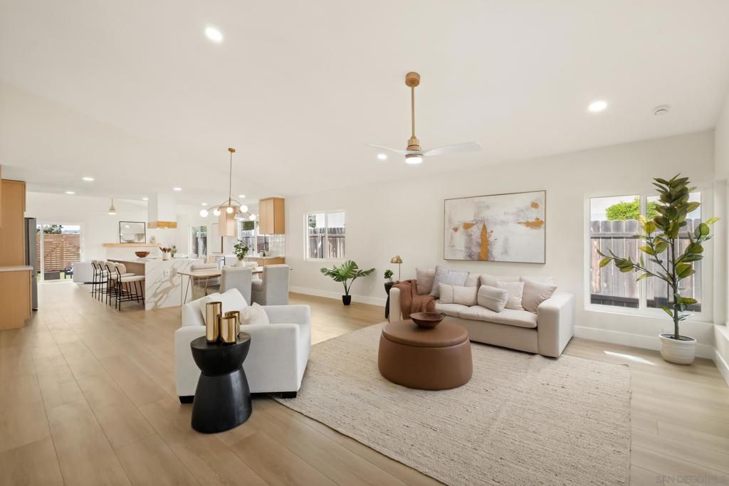 Dining room, Interior, Kitchen, Living room, Pendant Lights, Recessed Lighting, Wood Texture Flooring