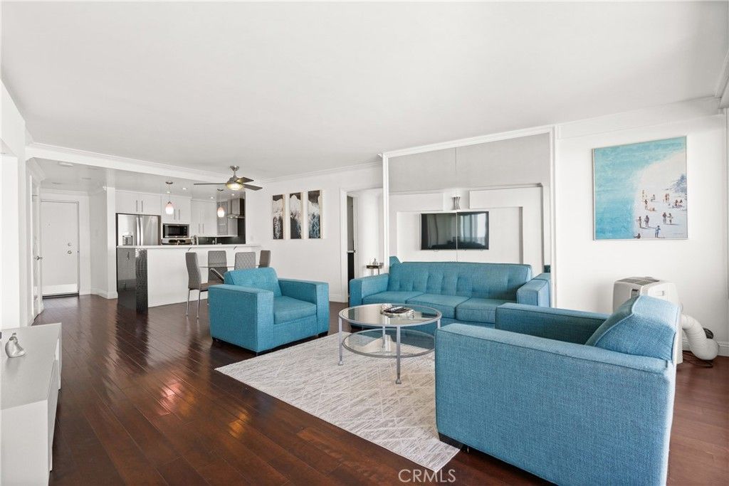 Interior, Kitchen, Living room, Pendant Lights, Stainless Steel Appliances, Wood Texture Flooring