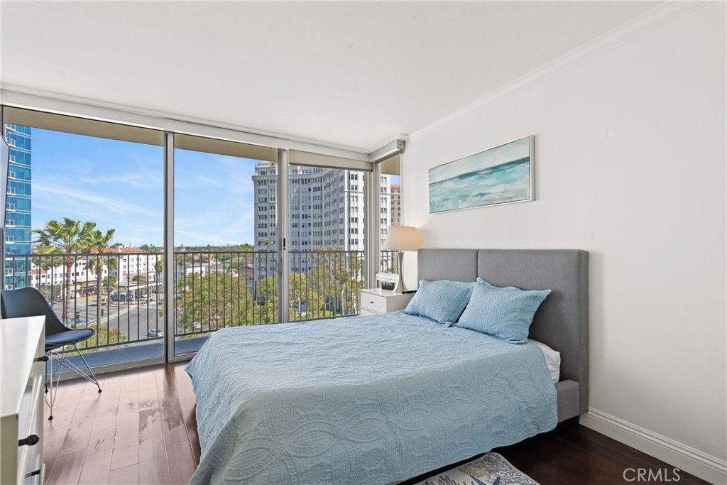 Bedroom, Interior, Water, Wood Texture Flooring