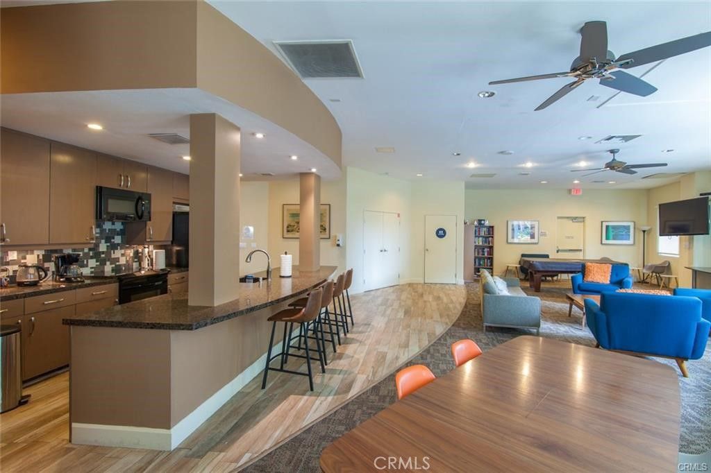 Interior, Kitchen, Living room, Recessed Lighting, Wood Texture Flooring