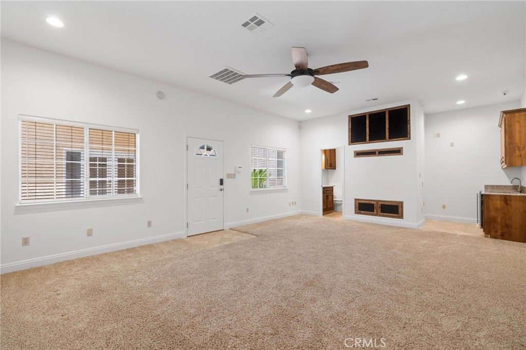 Empty room, Fireplace, Interior, Recessed Lighting