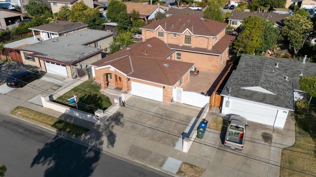 Exterior, Drone