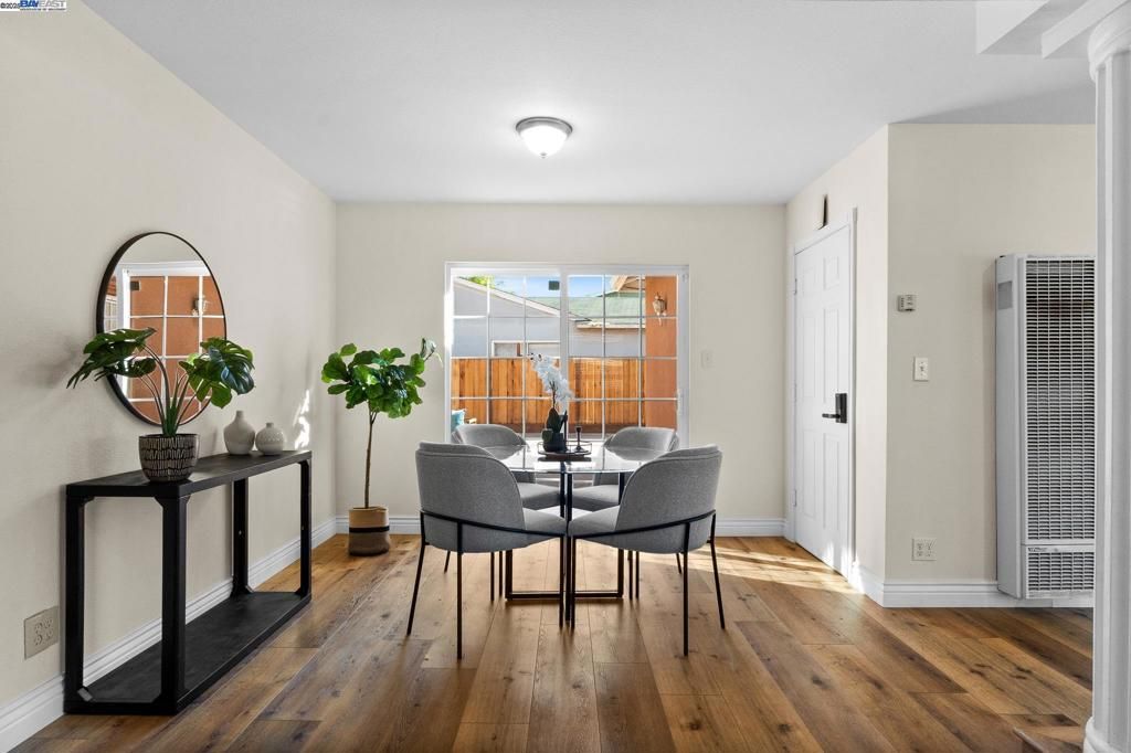 Dining room, Interior, Wood Texture Flooring